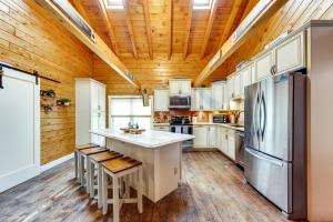 8 Mi to Kingdom Trails: Spacious Home w Game Room