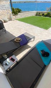 Beachfront deluxe apartment