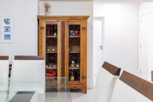 Alto padrão 50m do mar com 3 suítes