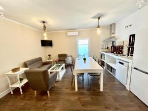 el piso del patio chico