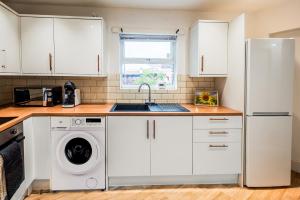 Newly Furnished Cosy 3 bed 20mins from City Center