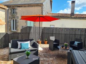 Maisons de vacances Dors Fee Duplex avec Toit-Terrasse et Salle de Jeux - Centre Bourg a 4 min du Puy duFou : photos des chambres