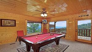 A Cozy Den by Venture Smoky Mountains