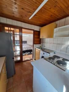 Azzure Apartments 4 sleeper Crawford