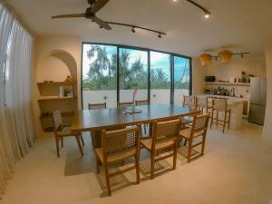 Casa Hood By the Sea