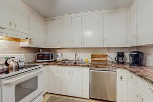 The CAVU Mansion on Bellevue