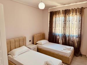 NEW APARTMENT,2 ROOMS ,CENTRAL LOCATiON