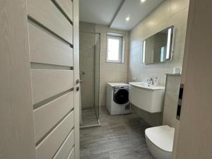 Almiro Residence Studio 24