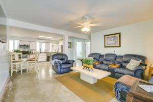 Walk to Beach Fort Meyers Home with Patio!