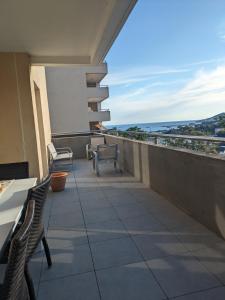 Appartements Joli cocon a Ajaccio avec terrasse vue mer : photos des chambres