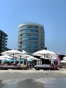 KEDEI White Tower Studio