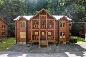 Flowing Waters Lodge by Venture Smoky Mountains