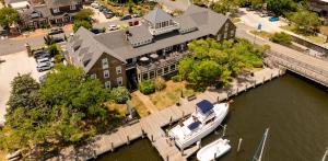 The Tranquil House Inn - 3hvězdičkové hotely ve městě Manteo