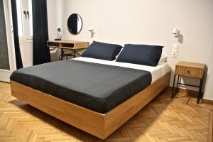 Apollo & Nike 1952-2025