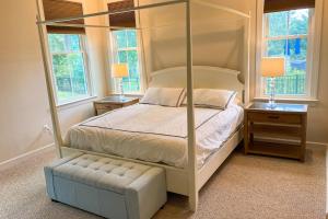 Grande at Canal Pointe --- 37546 Worcester Dr.