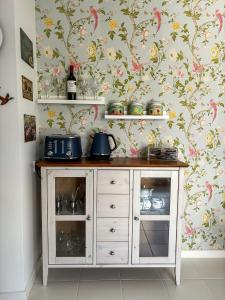 Yellow House Cottage