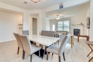 Walk to Lake Ray Hubbard Spacious Family Home!