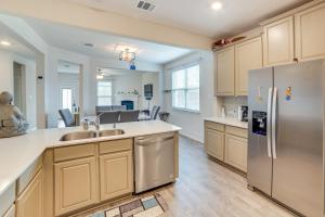 Walk to Lake Ray Hubbard Spacious Family Home!