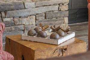 Foggy River Retreat - For 16