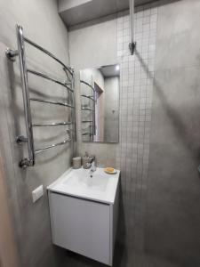 Old Bricks, Self Check-in