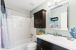 Beachfront Condo with Pool, Steps to Beach!