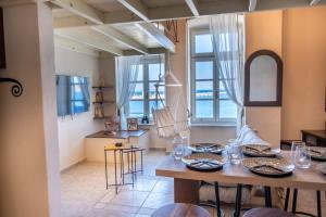 La casa Nikolaou Sylivani with view N