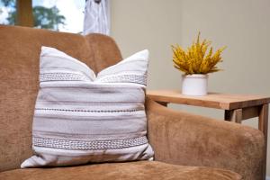 Close to Downtown & Fort Bragg- The Precious Pearl