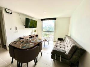 Lujoso apto central Urban