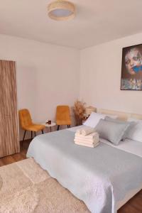 Family-friendly apartments with swimming pool Hvar - 24484