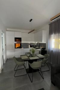 Apartments with parking space Jadranovo, Crikvenica - 24543