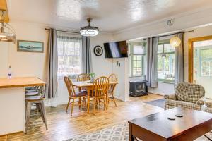 Salmon Return and Wildlife Roam Ketchikan Getaway!