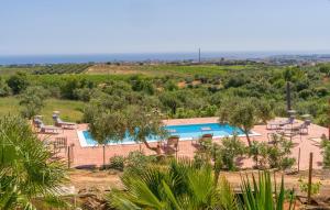 Gorgeous Home In Menfi With Wifi