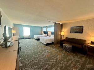 Queen Studio - Disability Access - Non-Smoking room in Home2 Suites by Hilton Rahway