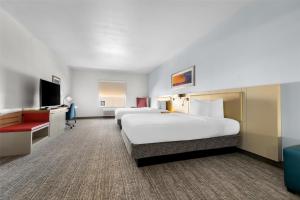 One-Bedroom Queen Suite - Hearing Accessible room in Hilton Garden Inn Amarillo