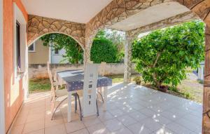 Lovely Apartment In Mala Slatina