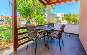 Awesome Apartment In Vir With Wifi