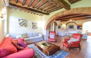 Awesome Home In Marciano Della Chiana