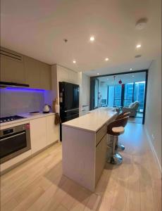 Waterfront 2 bedders Whole unit w car space 2m