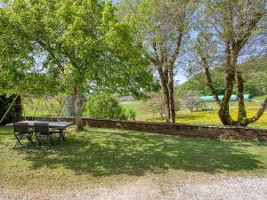 Maisons de vacances Maison au calme avec jardin, proche de Sarlat - Ideale pour familles et activites en plein air. - FR-1-616-295 : photos des chambres