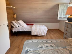 Appartements Maison lumineuse a Sauzon avec grande terrasse et jardin - FR-1-418-269 : photos des chambres
