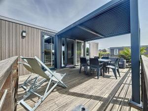 Maisons de vacances Mobil-home Grand Confort: 2 ch, piscine, plage a 200m, parking, wifi - FR-1-361A-96 : photos des chambres