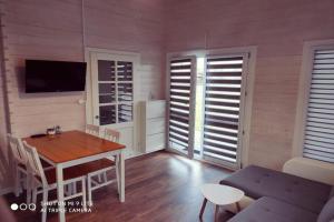 Cozy Chalet in Ustronie Morskie near Beach