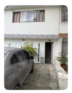 Casa bonita ! Cerca al aeropuerto