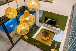 New 3 Bedroom Villa with rooftop central Seminyak