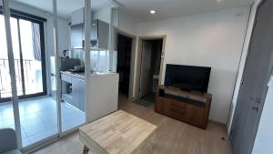 The Base - Rama 9 by Sumaq Property