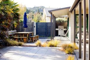 A Quiet Sunny Retreat