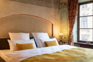 500 Year House - Kraków Old Town - Historic Apartments by Staymoovers