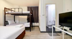 The rabbits hole hostel