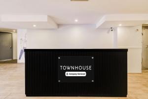 Super Townhouse Lakdikapul