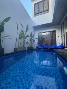 Modern 3BR Villa with Private Pool & Rooftop in Nusa Dua